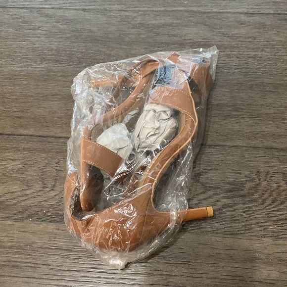 NWT BURJU Zoe True Nude shade 6 Classic Strappy Heeled Sandals | size 7 - Picture 8 of 10